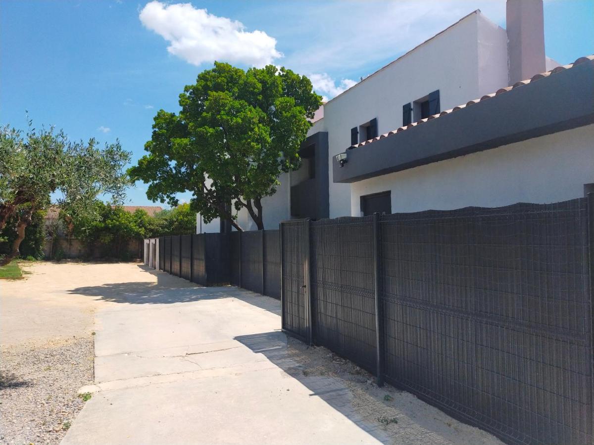 Villa Caremeau 2 Nimes Exterior photo